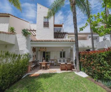 Marbella Villa Monteros