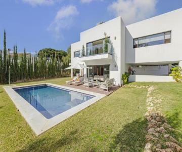 Villa Alegria By Kura Homes