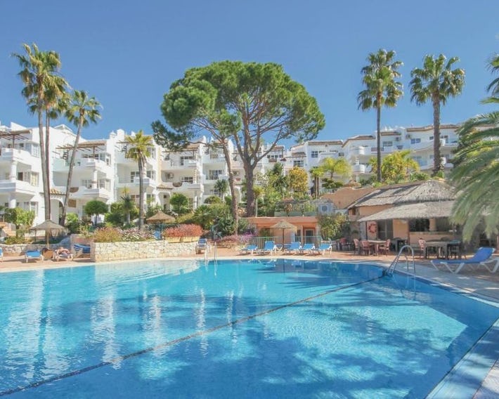 2 Bedroom Cozy Apartment In Mijas