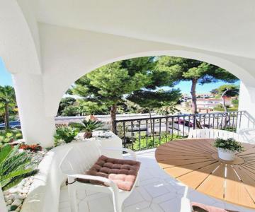 Happy in Holiday Miraflores Apartments