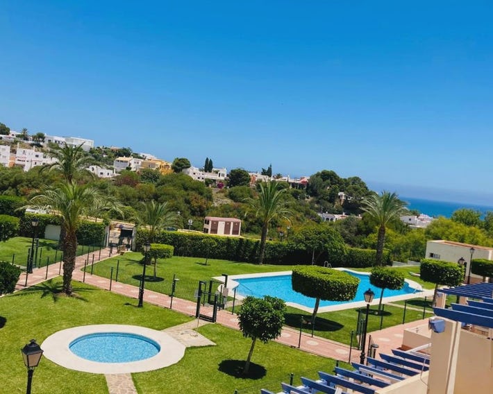 2 Bedroom Apartment with Sea Views