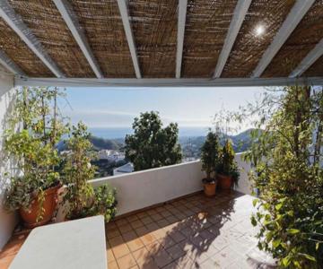 Lovely house with spectacular view