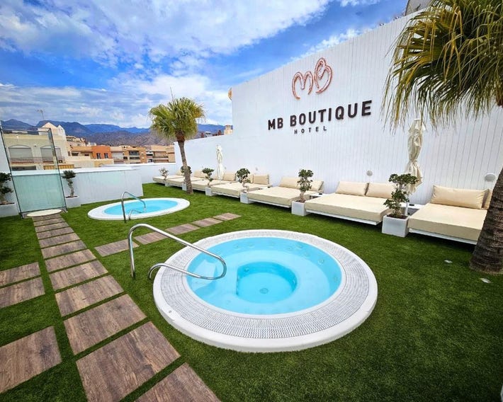 MB Boutique Hotel - Adults Recommended