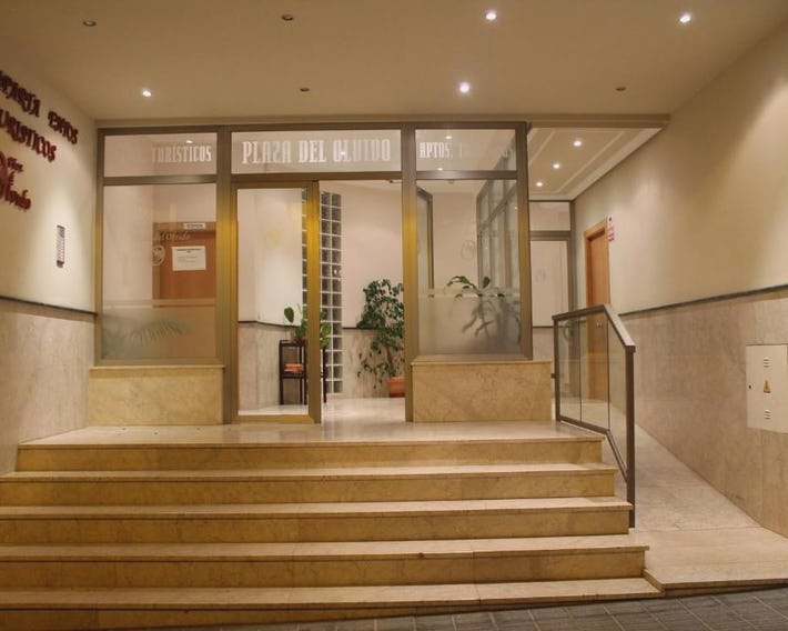 Apartamentos Turísticos Plaza del Olvido