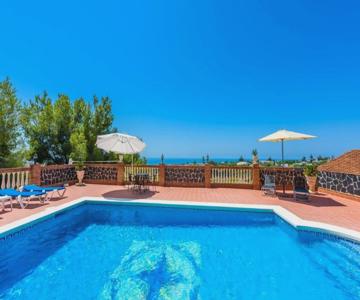 Villa Martin Nerja by Ruralidays