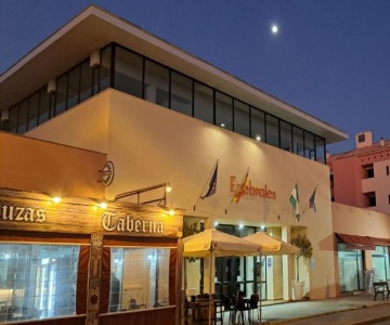 Apartamentos Enebrales