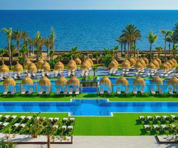 Cabogata Beach Hotel & Spa