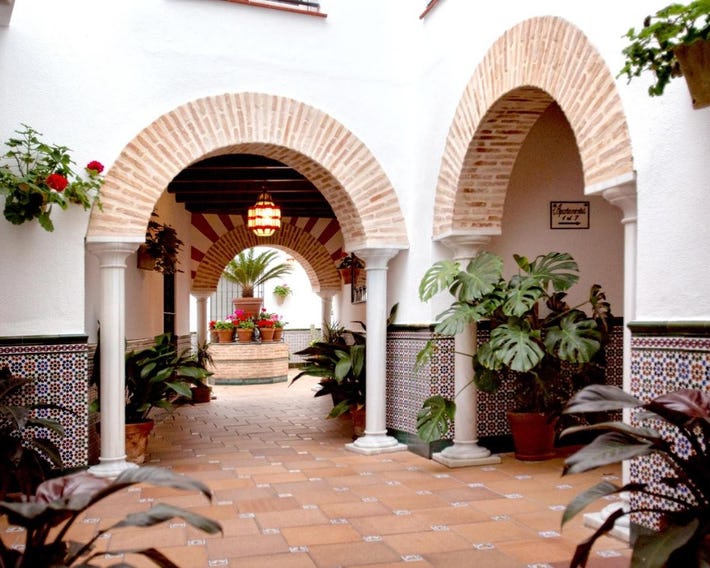 Los Patios Apartamentos
