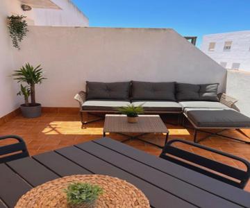 Ático con terraza - 2 minutos de la playa