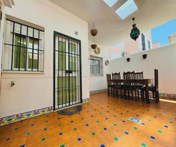 Casa Familiar- Residencial Solmar