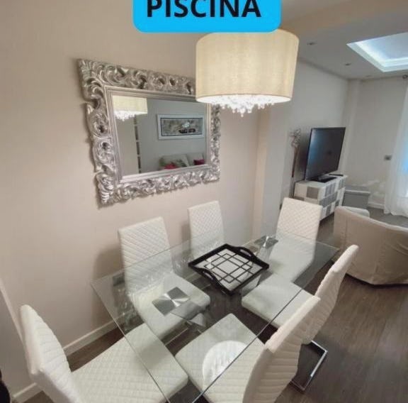 Beautiful & Cozy Apart. Pool & Parking-Downtown