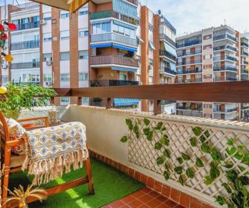 Sunterrace Loft-Triana's Star, 10' from city center!