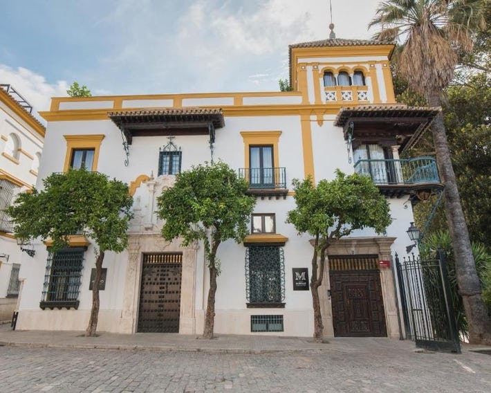Suites Murillo Plaza Sta. Cruz