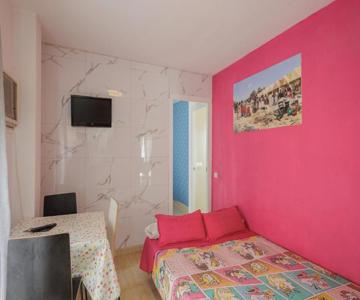 Duque Center Premium Suites, Free Parking