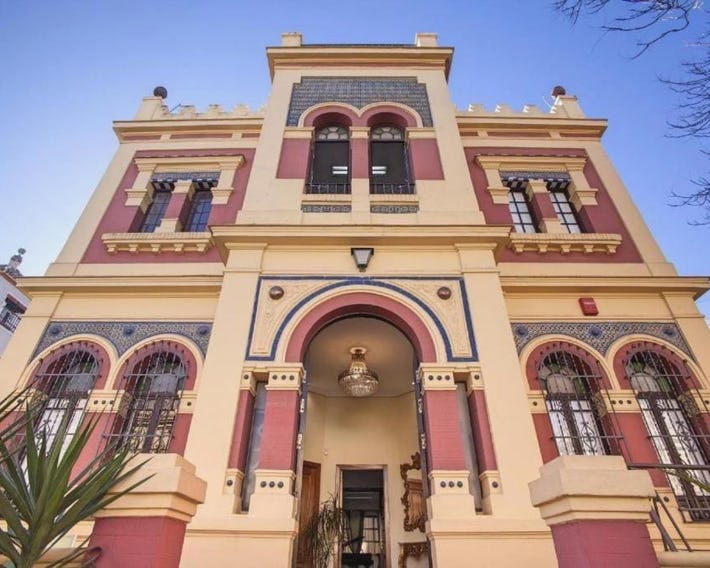 Palacete Del Porvenir