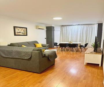 10 minutos centro Sevilla, moderno y con parking gratis