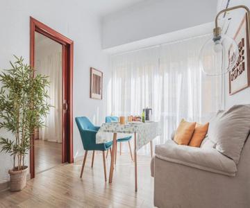 Pure Seville elegance and confort