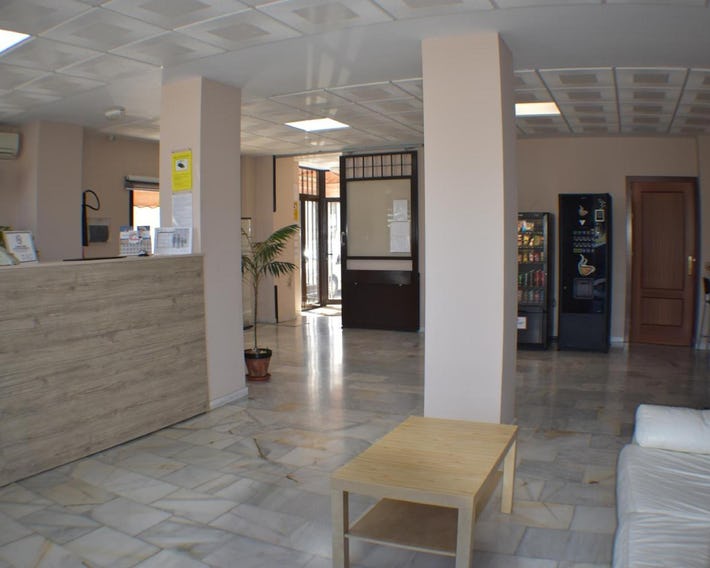Hostal Alamare