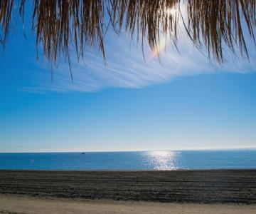MELOSAS PRIMERA LINEA DE PLAYA - HOME RENt MALAGA