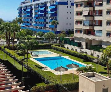 A&N Spacious Family Retreat with Pool & Parking