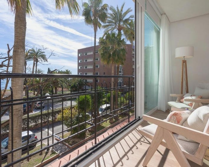Brisa del Mediterráneo by Rent Me