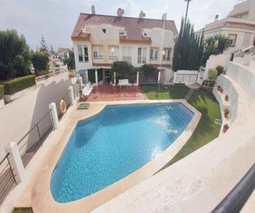 Del Parque Flats Meseta Swimmingpool