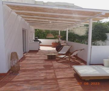 Large Terrace Beach-side Appart.