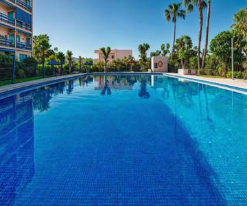 Estudio en Torremolinos con piscina