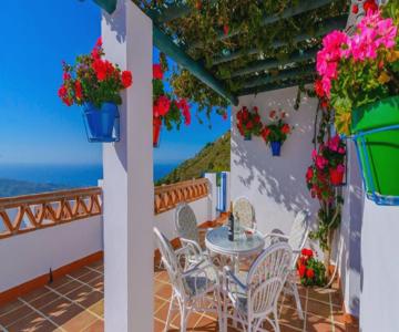 Cortijo Raíces Jurado Torrox By Ruralidays