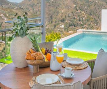 Villa El Retiro De Torrox By Ruralidays