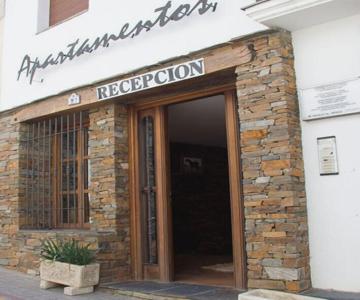 APARTAMENTOS SIETE LAGUNAS
