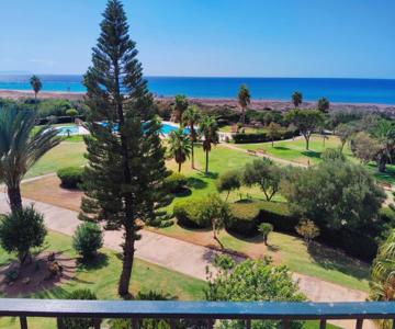 Sisos Place, Ático primera línea de playa