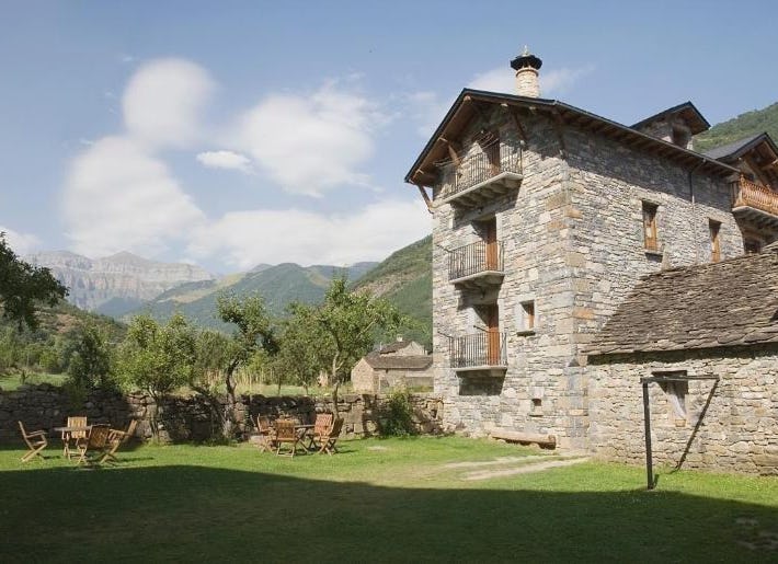 Apartamentos Casa Buisan