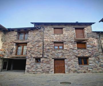 Apartamentos Casa Domec