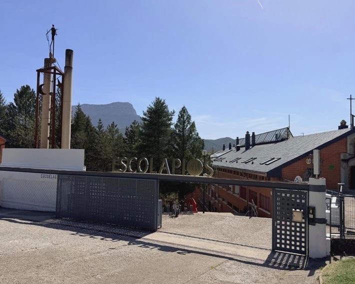 Residencia Albergue Jaca