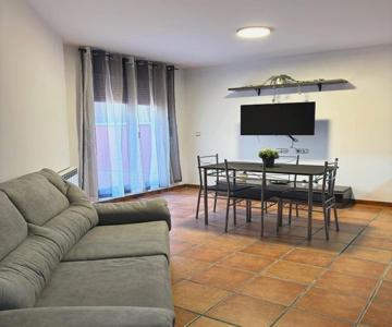 Piso bajo con terraza