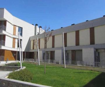 Chalet En Las Margas Golf Club De Latas Wowrural