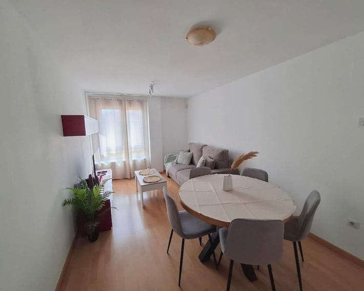Los Pinos, acogedor apartamento con garaje - Arafita Apartamentos