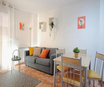 Piso coqueto con PARKING y BALCON