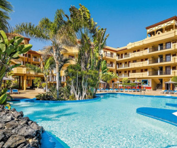 Elba Castillo Antigua Suite Hotel