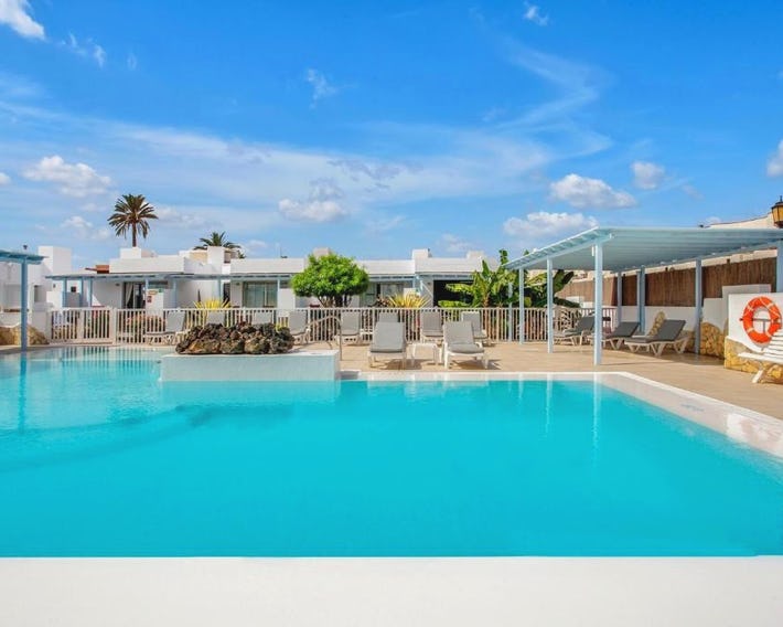Apartamentos LIVVO Mar Azul - Adults Only