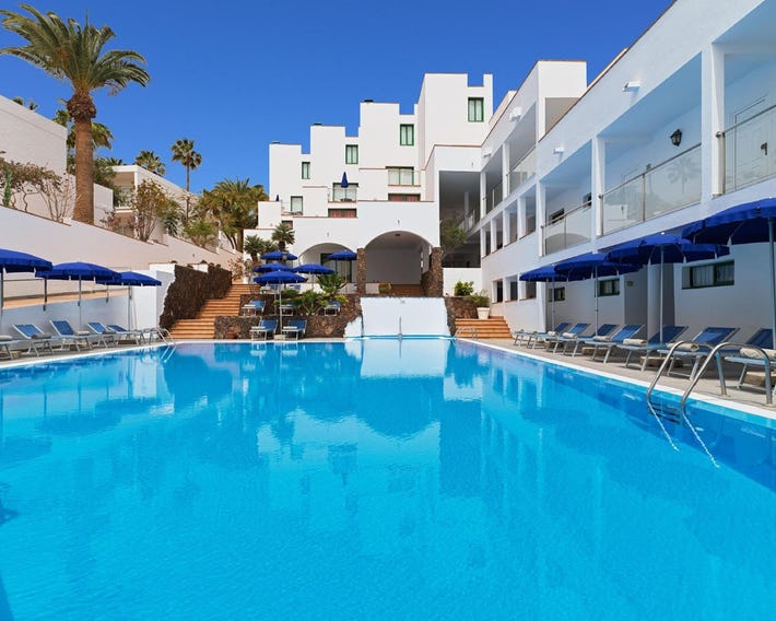 Aparthotel Esquinzo Y Monte del Mar