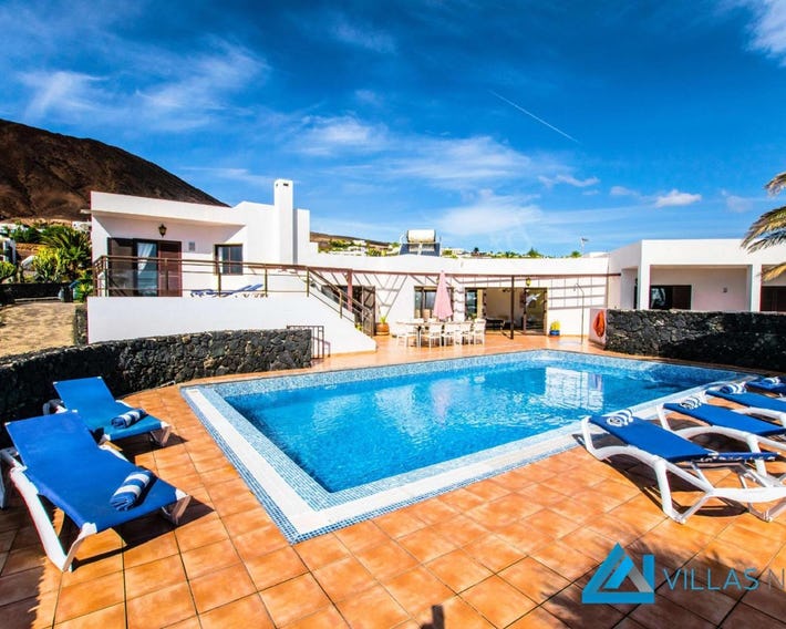 Villa Montana - LH113 By Villas Now Ltd