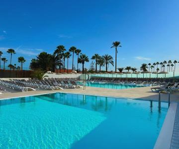 HL Miraflor Suites Hotel