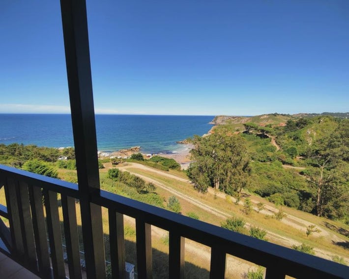Bonito dúplex con vistas al mar