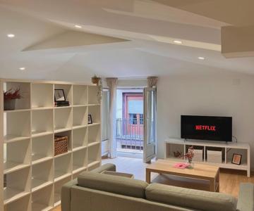 Loft recién reformado enfrente del centro botín