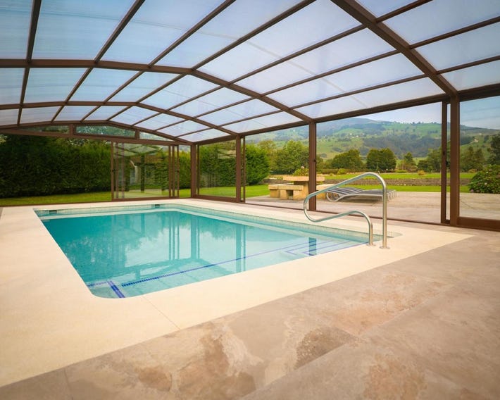 Piscina climatizada y cubierta 365 dias en Casa Rural con Encanto El Puentuco una de las casas mas v