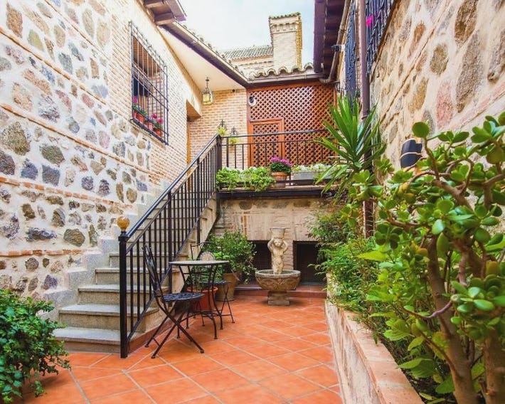Casa de Bisagra