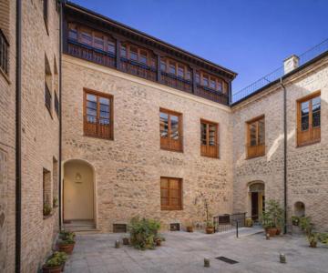 Palace Suite Apartment By Toledo Ap