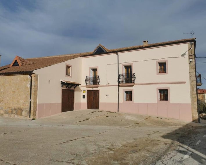 CASA PARISEO con Jacuzzi, Chimenea, BBQ, Bar y mucho más